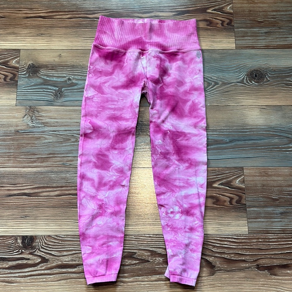 Free People Pink Tie-Dye leggings size Small